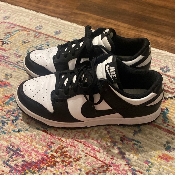 Real Nike dunk low white and black womens size 9 - Picture 2 of 6